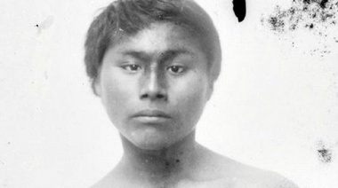 Devolverán los restos de un aborigen al que secuestraron "para estudiarlo" y murió preso en el Museo de La Plata