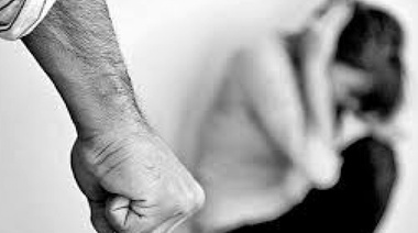 Machirulo adentro: un juez consideró que si fue capaz de amenazarla delante de la policía, debe seguir preso