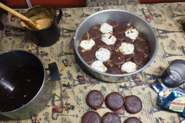 Chocolinas, les llegó la hora: inventaron una chocotorta con alfajores Guaymallén