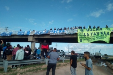 Empresa floja de papeles: pararon la obra de la bajada City Bell de la Autopista y despidieron 50 trabajadores