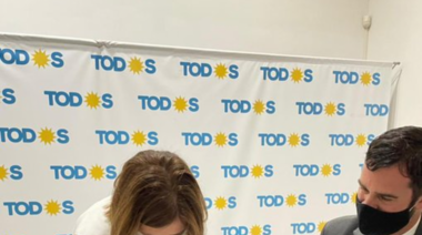 "Es una lista que da protagonismo a las mujeres", dijo Saintout sobre la nómina del PJ bonaerense que encabeza Máximo K