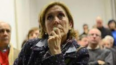 Defensora que no defiende la vida: Farroni salió en contra de medidas para evitar más muertes por contagio