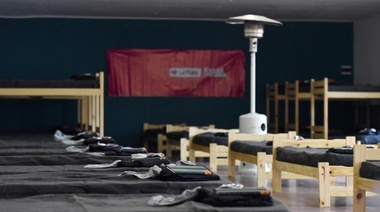 Ya funciona en 122 y 54 el nuevo parador para hombres en situación de calle