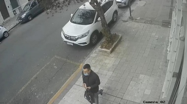 Con inhibidores de alarmas o a fierrazos, imparable ola de robos en autos estacionados