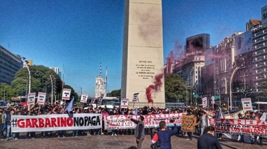 Recrudece el conflicto en Garbarino: "garantía de confianza" pero no de que pague los sueldos