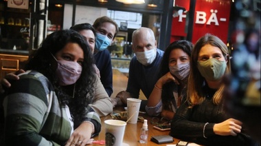 Sorpresa a medias: Garro y Larreta tomaron un café en un local paquete del empresario platense Carlos Leuzzi