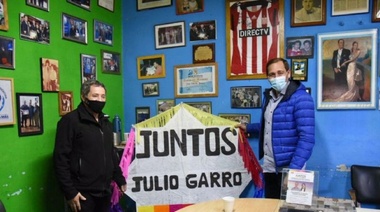 Garrochazo: Berón Taxi se pasó a Juntos y declaró a Garro "Pasajero Ilustre"