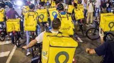 Multón de $6.300.00: un fallo de la justicia platense pone contra las cuerdas a Glovo, Uber, Rappi y otras empresas "App"