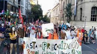 Para Rappi, sus trabajadores precarizados son "personas que generan ingresos extras en su tiempo libre"