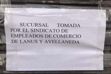 Tomaron una sucursal de Garbarino en el marco de un conflicto que se extiende a otros puntos del país