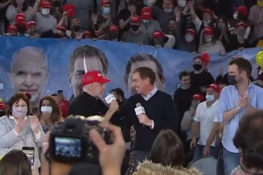 En el mítico  estadio del radicalismo platense, Santilli cerró su campaña junto a Rodríguez Larreta y Garro