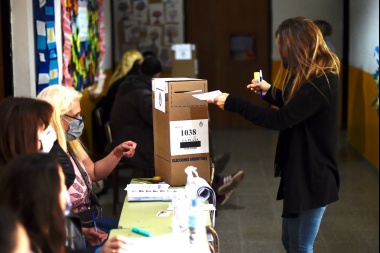 Llevá birome y no le pases la lengua al sobre: en La Plata hay 600 mil personas en condiciones de votar