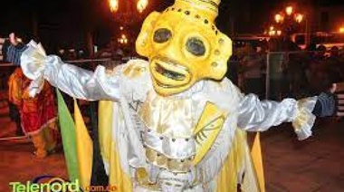 Cuidado con el pomo: denuncian que la Muni platense salió a exigir un impuesto a la murga