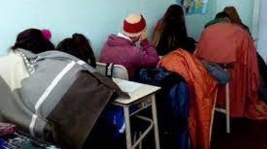 Escuelas-Heladeras: Garro le reclamó autonomía a la Provincia y desde el FdT salieron a cruzarlo