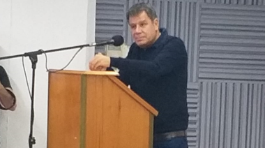 Con escasa repercusión, Manes estuvo en La Plata y se tensó la cuerda en la interna radical