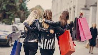 Que alguien lo explique: las ventas en los supermercados cayeron 0,2% pero en los shoppings crecieron 15,9%