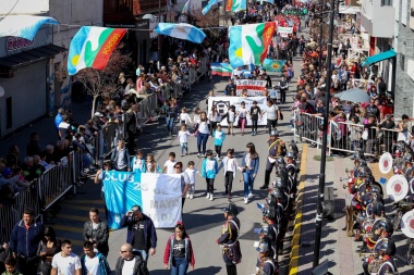 Con música, bailes y fiesta gastronómica, Ensenada celebra sus 221 años de vida