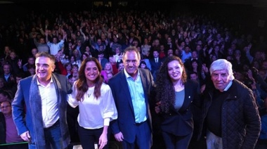 Scioli, Tolosa Paz y Hugo Moyano en la boleta que enfrentará a los candidatos de Cristina