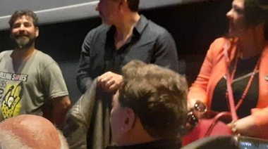 A sala llena y con público afuera que obligó a una nueva función: se estrenó Entremedio, la película de Martín Gamaler filmada en Villa Elisa