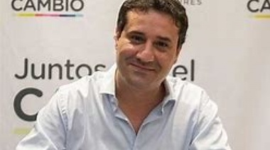 Alak rompió el silencio de la política sobre el escándalo de las tarjetas de la Legislatura: "hay que preguntarle a Maxi Abad"