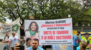 Denuncias falsas, ninguneo: fuerte protesta contra la titular de la Defensoría de la Niñez