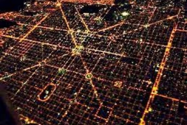 Se vienen otras 9.700 luces Led, anunció la Muni platense