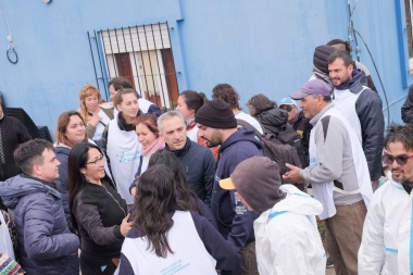 Alimentos, colchones, frazadas, chapas: la Provincia asistió  a 1236 familias evacuadas por el temporal en La Plata y otros distritos afectados