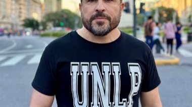 Tetaz armó una foto para mostrar que fue a la marcha pero se olvidó de ponerle gente