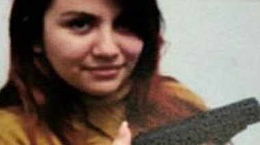 Intento de matar a CFK: para hacerse la loca Brenda Uliarte se puso a cantar en la audiencia