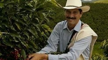 ¿Se lo viene a servir Juan Valdez?: escándalo por los millonarios gastos de Pettovello en una cafetera y cafecitos