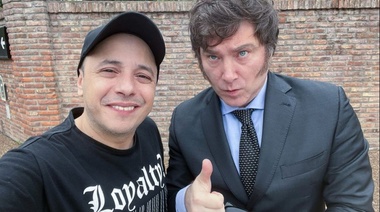 Que joyita este Dippy: denunciaron al cumbianchero libertario por abuso sexual y extorsión