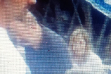 Hinchas de Gimnasia reputearon a Federico Sturzenegger y se tuvo que ir de la platea donde había ido con su hermana pincha