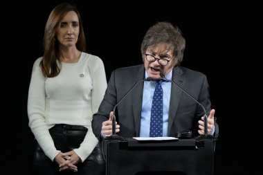 La Casta se aferra al aumento: aseguran Villarroel no quiere saber nada con devolver la tarasca