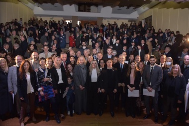 Tras una històrica elecciòn asumieron las nuevas autoridades del Colegio de Abogados