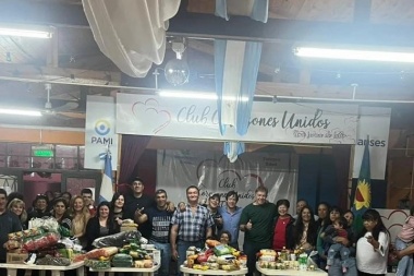 Es por acá, "Petebelos"; la colecta de La Plata Solidaria repartió más de 1000 kilos de alimentos en comedores y merenderos