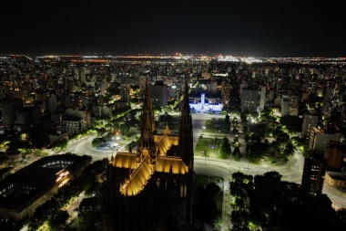A prepararse para una gran fiesta de música y luz: con el histórico campanario de la Catedral de La Plata