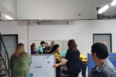 Fue en Córdoba, donde lo votó el 80%: un jubilado amenazó con prenderse fuego por la quita de medicamentos