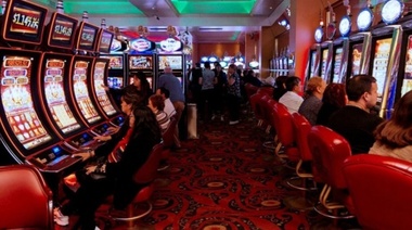 Timba a toda hora para mejor acceso a la ludopatía: habilitan medios electrónicos para casinos, bingos e hipódromos