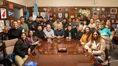 Hay plata: Secco acordó un aumento salarial con los municipales de Ensenada