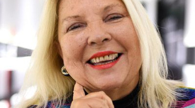 Petiso y soviético pero enamora: sorprendente elogio de Carrió a Axel Kicillof