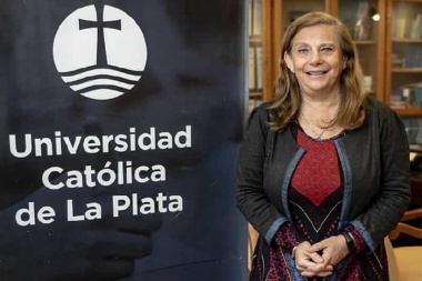 La profesora Rita Gajate fue designada por cuatro años más como rectora de la UCALP