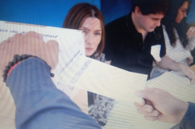 Sumale el sandwich, la Coca y las facturas: pagarán $40 mil a quienes sean autoridades de mesa en estas elecciones