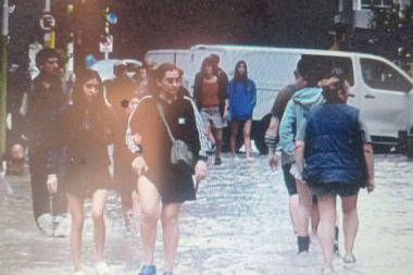 Bahía Boludos: después de haber ganado en las elecciones, Milei volvió a quitarle fondos de ayuda Bahía Blanca