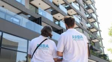 Los ricos no piden permiso y se enojan: detectan en Cariló y Pinamar 110 mil metros cuadrados de mansiones que figuran como baldíos