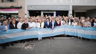 Alak y otros 150 intendentes en el reclamo para que Caputo defina un nuevo pacto fiscal y cambios económicos ante la crisis