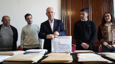 Avanza en La Plata la licitación pública de servicios municipales de zanjeo, corte de pasto y barrido