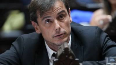 Caradura es poco: recibió una beca del CENARD y ahora vota en contra de los subsidios a los clubes