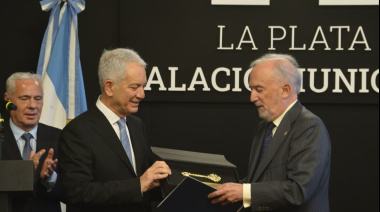 La Plata declaró huésped de honor al presidente de la Real Academia Española