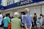 Massa resolverá ministerios con techo de gastos y aumento a los jubilados