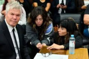 Para defenderse, Luque mostró horrorosas imágenes del cadáver de Diego y Giannina se descompensó